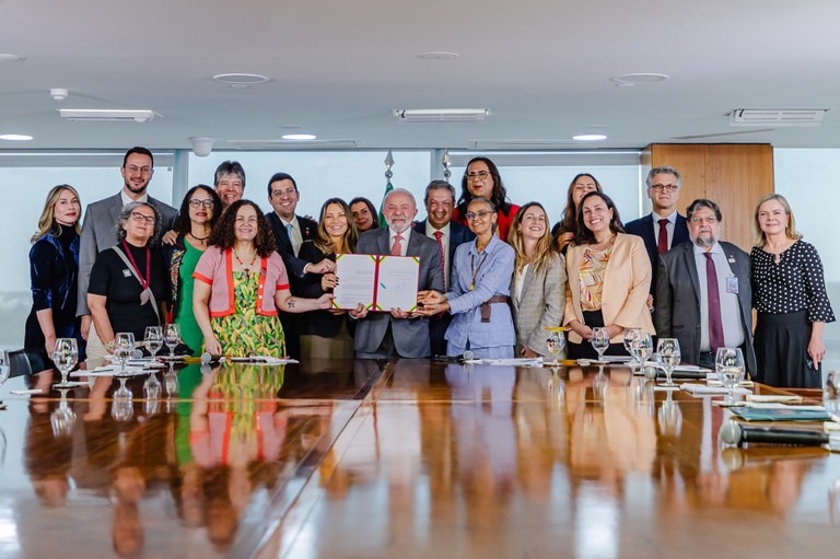 f8f00038-a83c-4936-8c0e-107693ce450a