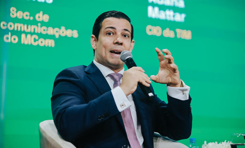 Hermano-Tercius-MCom-Painel-Telebrasil-2025-780×470