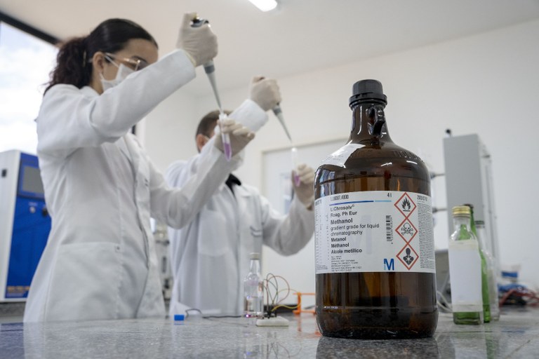 58586bcf-50a2-40b5-8451-0f192fd3ae49