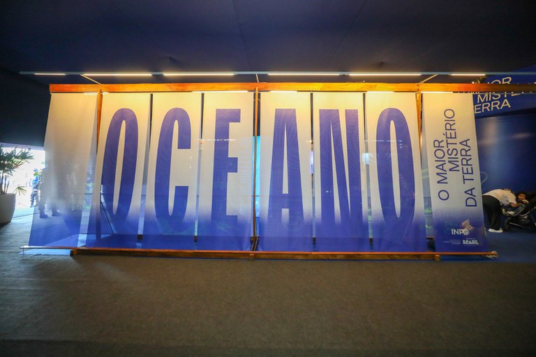 5b4ef04b-94da-42f5-be99-d50a537cfe44