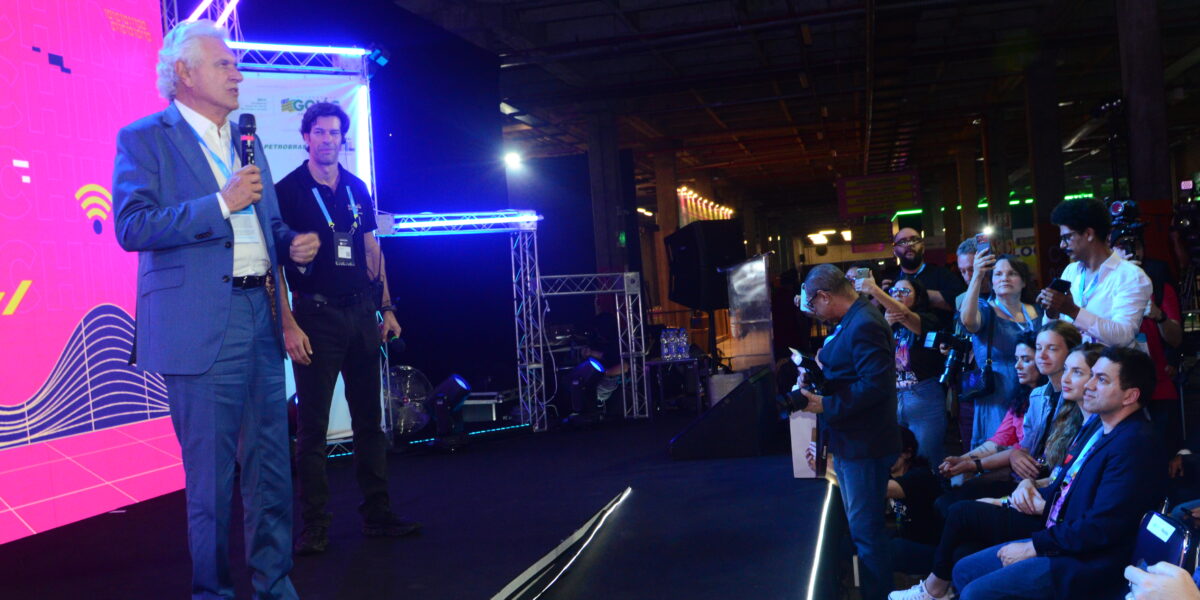 DSC_2177-1200×600-c-default