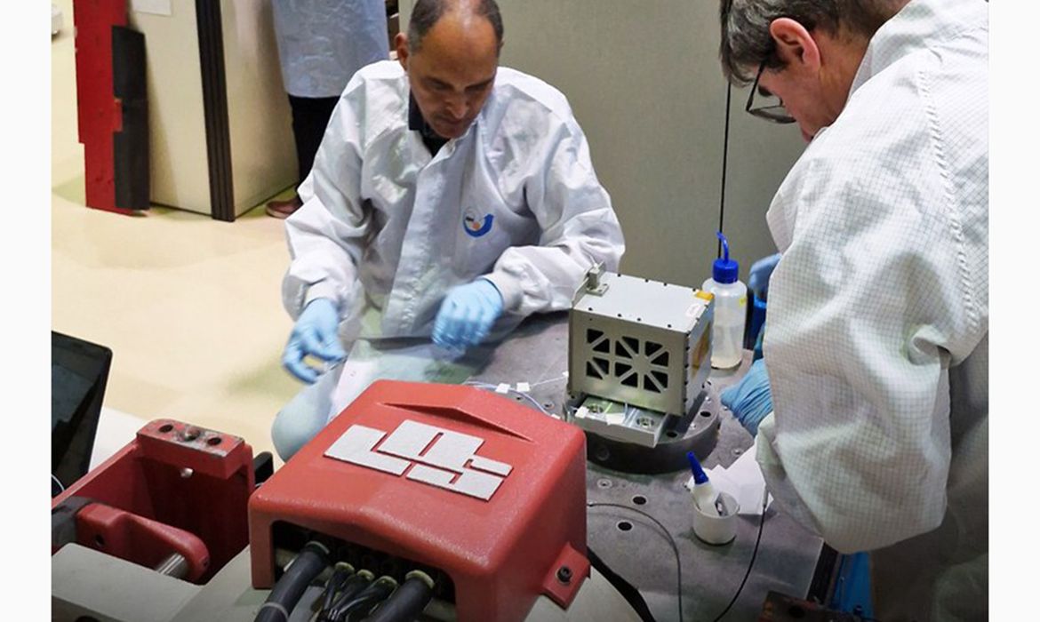 7b483569-784f-41fa-b28d-a67e10f1abe5_0